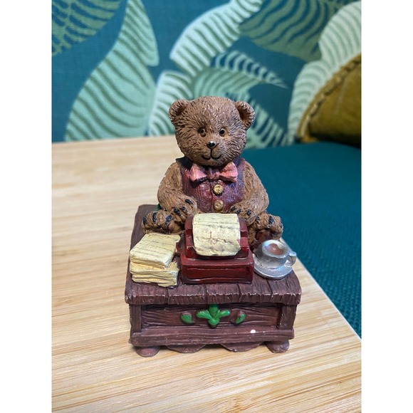 Lot of Vintage Poly Bear Figurines M.VP. Designs Teddy Bears (6) - Picture 9 of 10